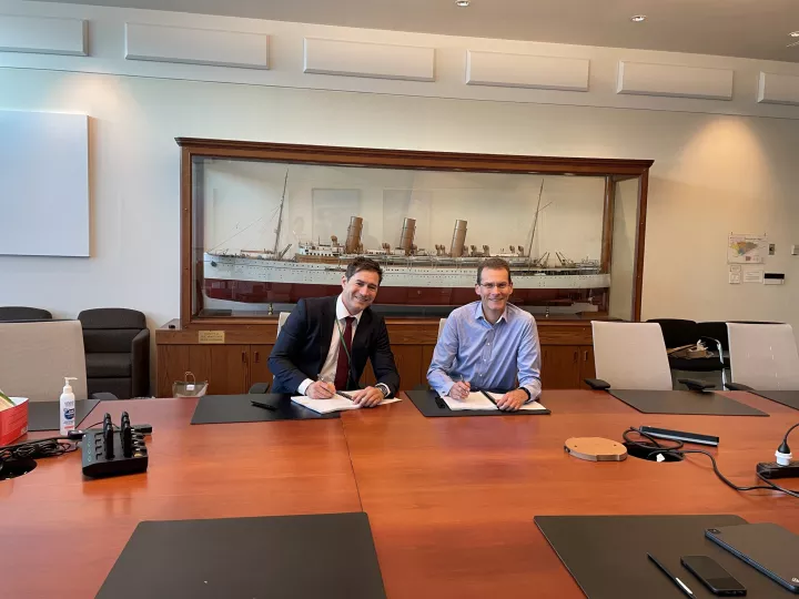 DHI SeaPort OPX managing director Simon Brandi Mortensen and Vancouver Fraser Port Authority president and CEO Robin Silvester DHI SeaPort OPX managing director Simon Brandi Mortensen and Vancouver Fraser Port Authority president and CEO Robin Silvester.